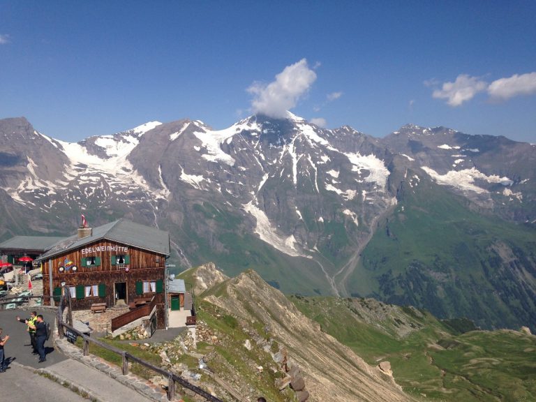 Grossglockner Hochalpenstrasse v Rakousku