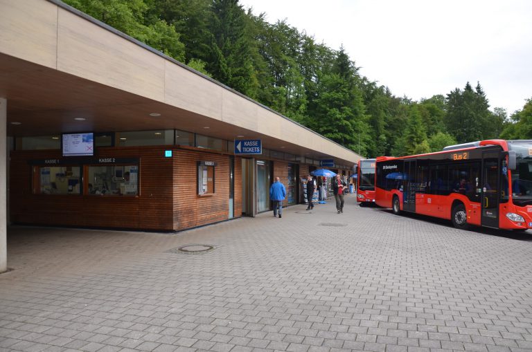 Orlí hnízdo - Eagle´s Nest - autobusová stanice