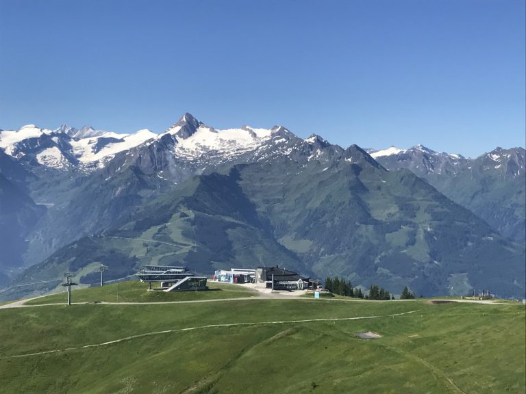 Překrásné výhledy - Kitzsteinhorn ze Schmittenhöhe