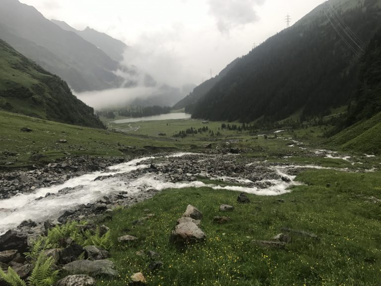 Zamračené Hintersee