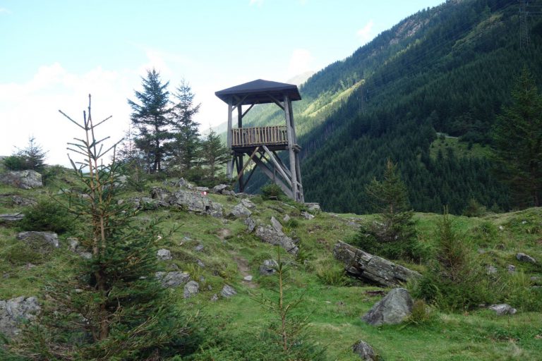 Výhled na Hintersee v Rakousku