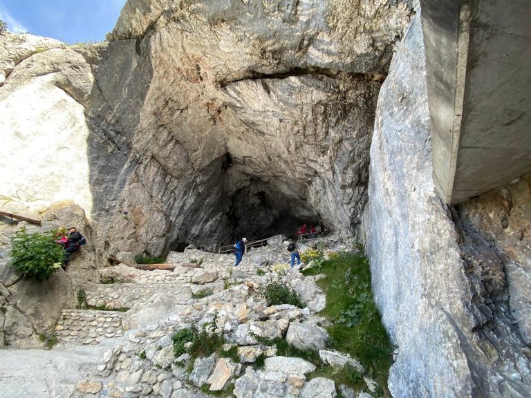 Ledová jeskyně Werfen