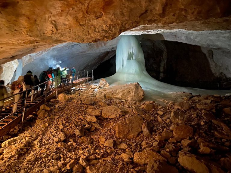 Ledová jeskyně Werfen