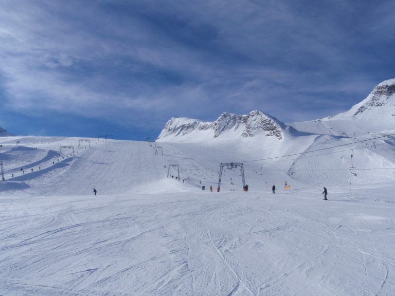 Krásně upravené sjezdovky Kitzsteinhorn